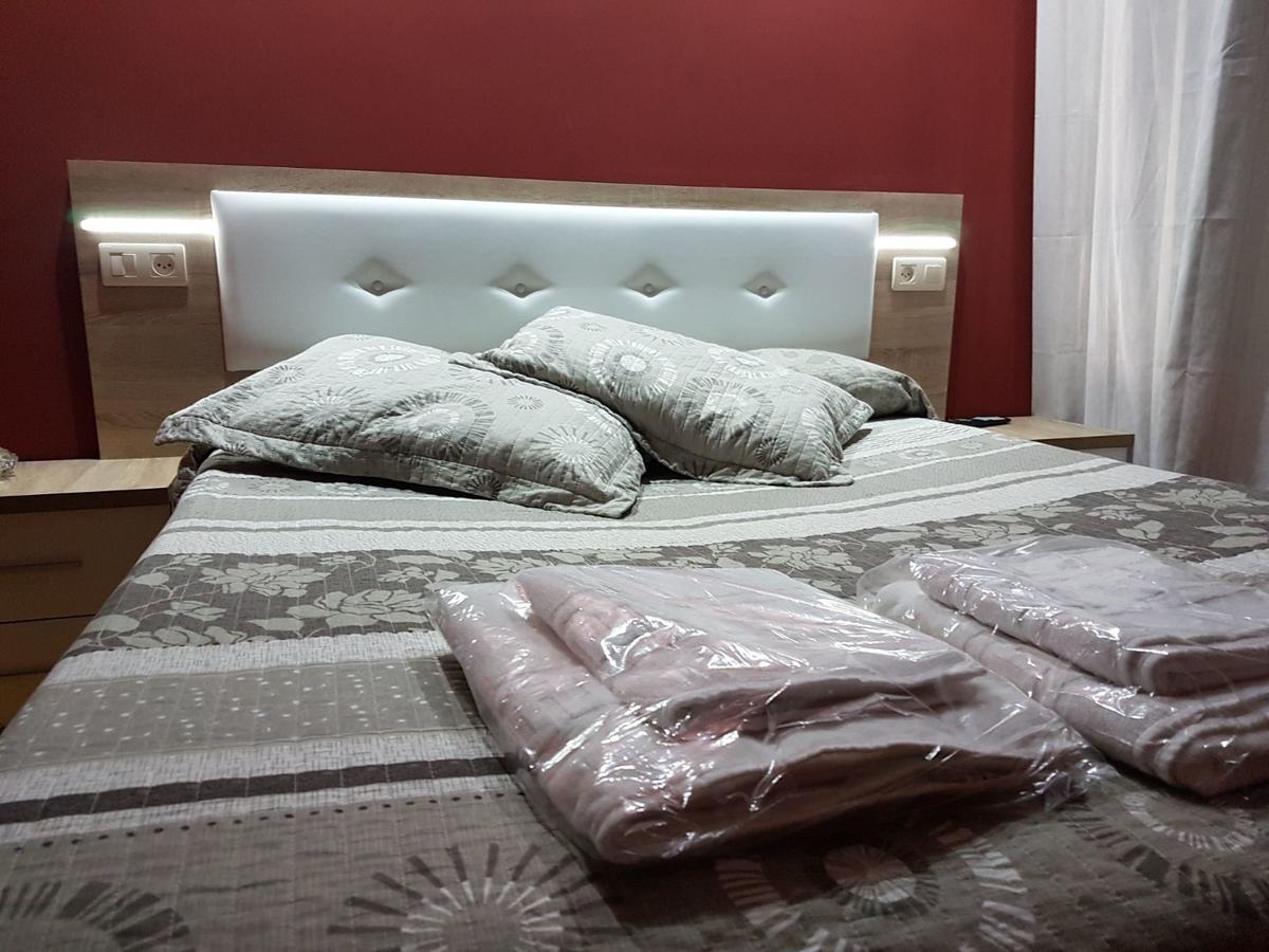 Hostal Los Nogales Cangas De Narcea Exteriör bild